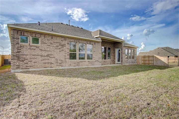 Property Photo:  6202 Meadow Bluff Court  TX 77407 