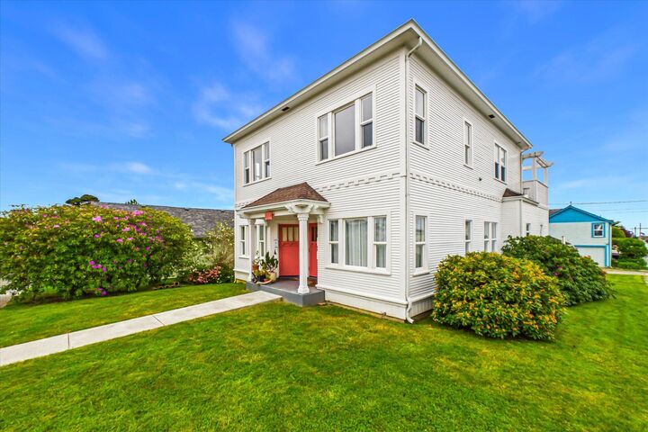 Property Photo:  2504 D Street  CA 95501 