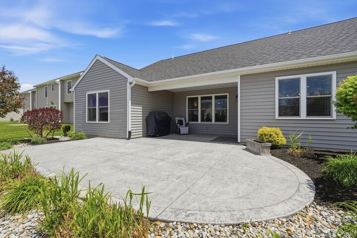 Property Photo: 2113 Meadowsweet Parkway IN 46808