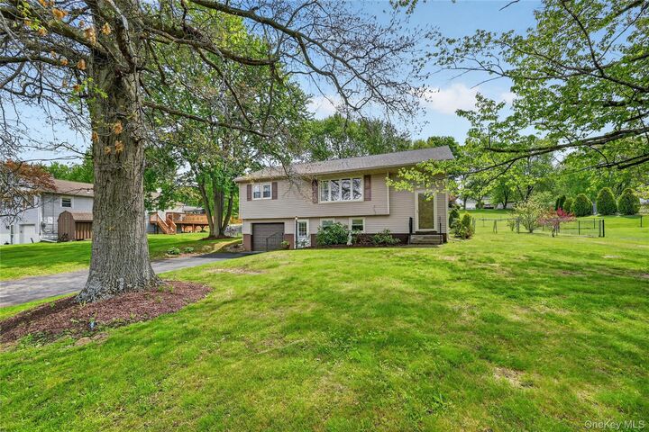 Property Photo:  31 Monarch Drive  NY 12550 
