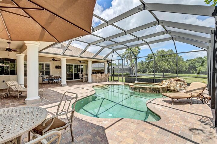 Property Photo:  2310 141st Street E  FL 34212 