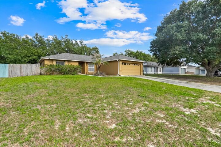 Property Photo:  10752 Crescendo Loop  FL 34711 