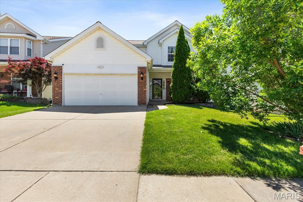 Property Photo: 4380 Northpoint Circle MO 63129