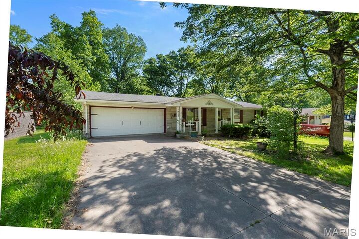 Property Photo:  1960 Briarwood Drive  MO 63701 