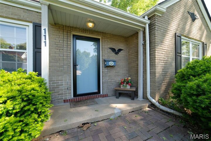 Property Photo:  111 Royal Avenue  MO 63135 