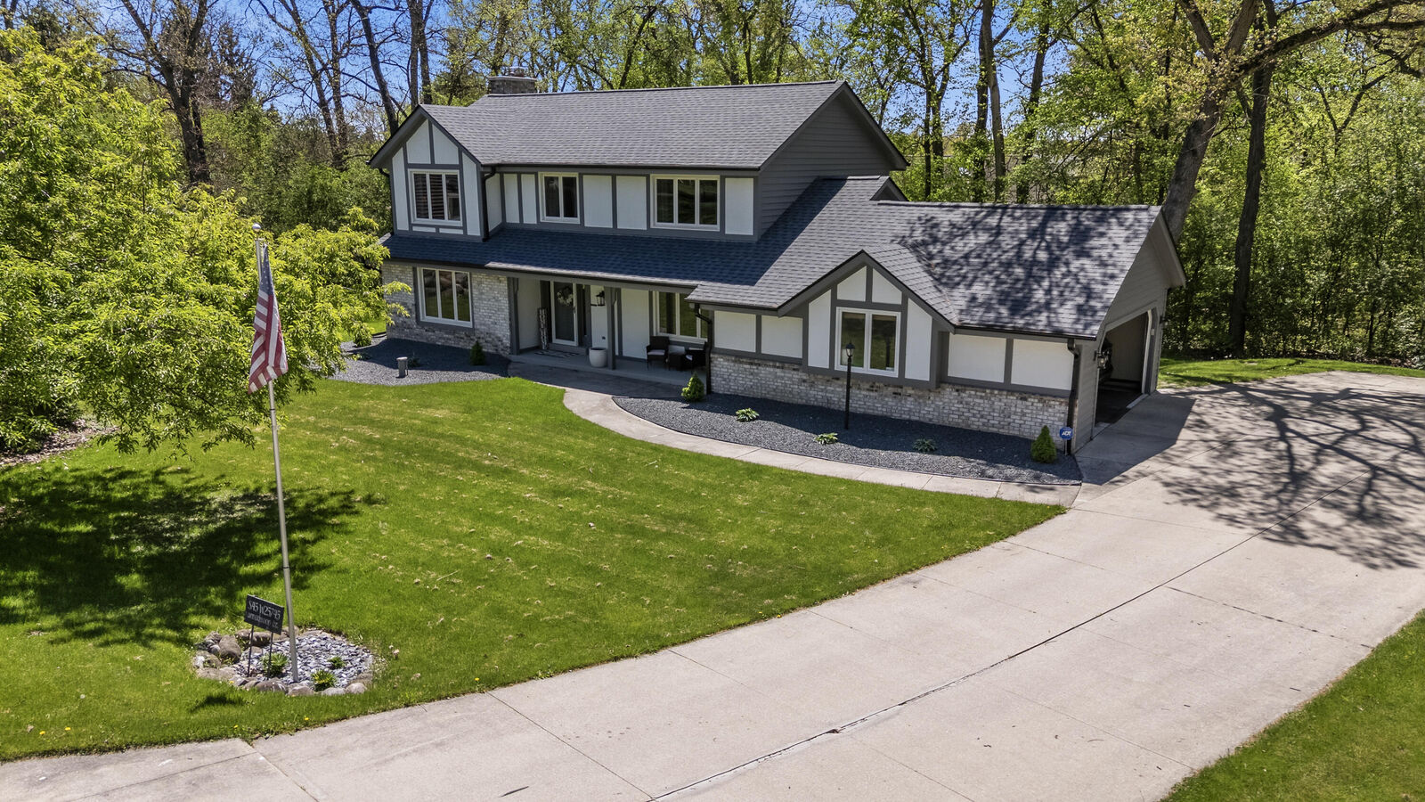 Property Photo:  S45w25745 Underwood Ct  WI 53189 
