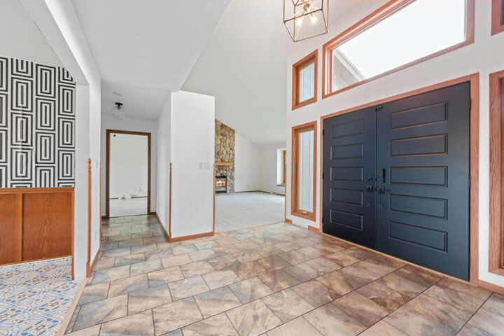 Property Photo:  2790 S 152nd St  WI 53151 