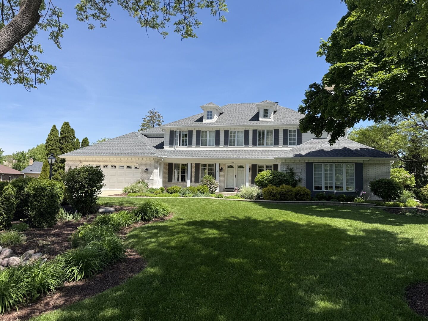 Property Photo: 119 Saddle Brook Drive IL 60523
