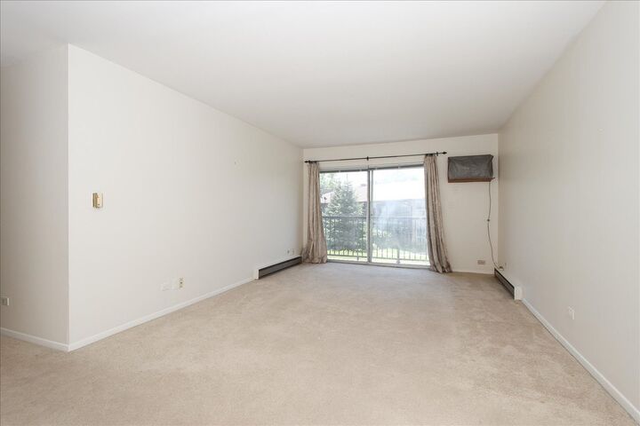 Property Photo:  834 E Old Willow Road 209  IL 60070 