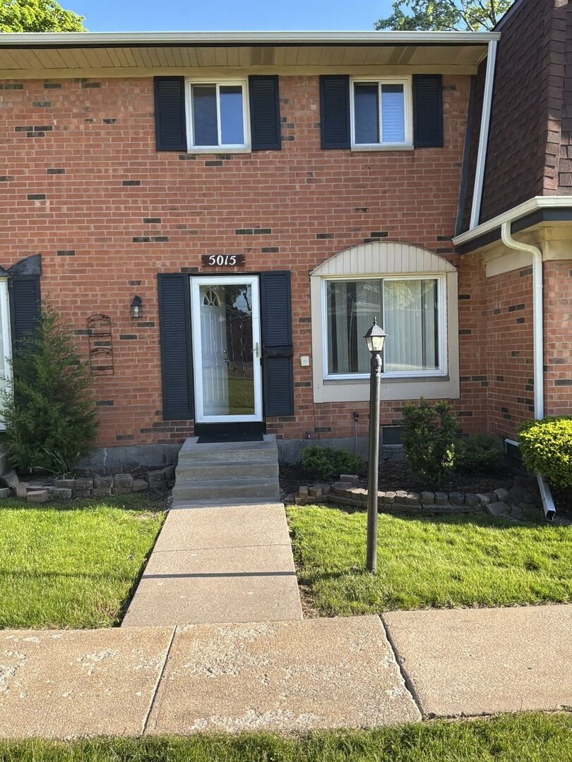Property Photo:  