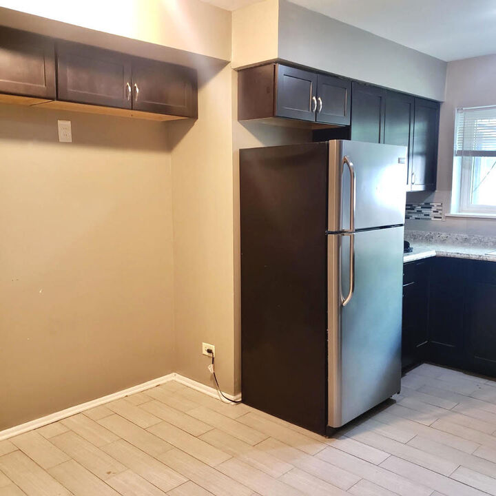 Property Photo:  609 Oakton Street 3A  IL 60202 
