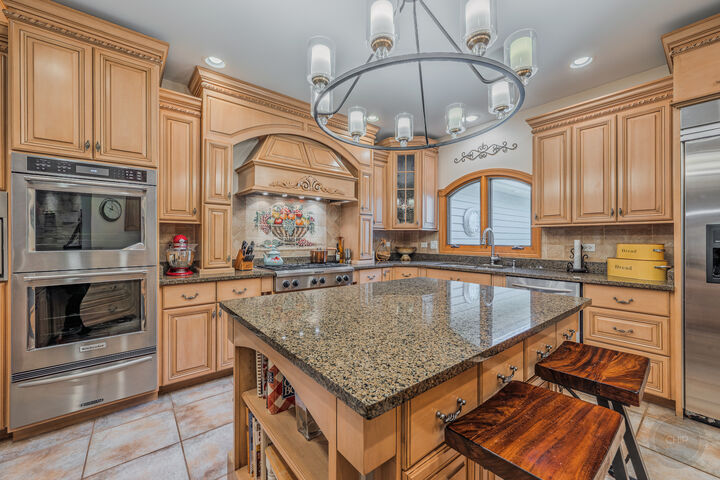 Property Photo:  16420 S River Road  IL 60586 