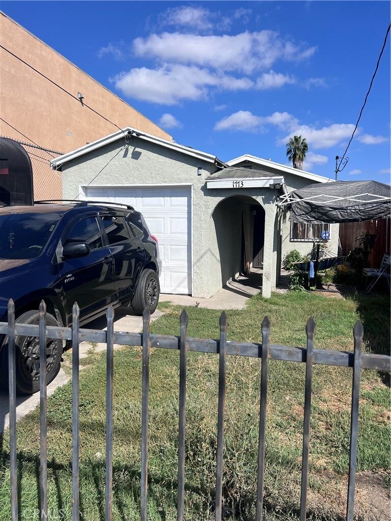 Property Photo:  1773 E 113th  CA 90059 