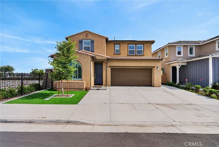 Property Photo: 944 Half Moon Avenue CA 92374