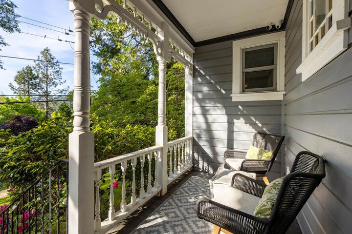 Property Photo: 211 Prospect Street CA 95959