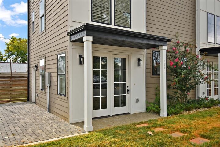 Property Photo:  1507 55th Ave N  TN 37209 