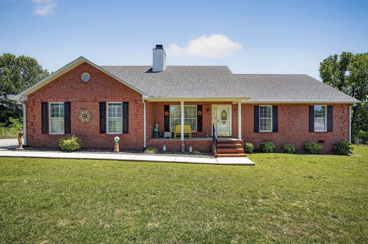 Property Photo:  3215 Banks Pisgah Rd  TN 37166 