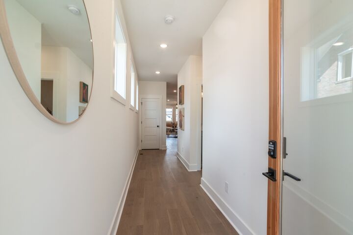 Property Photo:  198 Chilton St A  TN 37211 