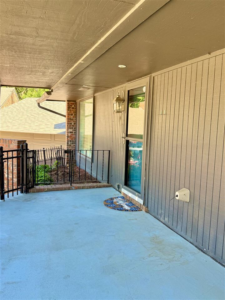 Property Photo: 13 Spring Village OK 74604