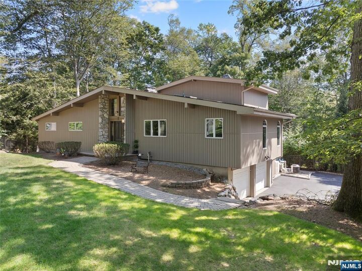 Property Photo:  727 Rolling Hill Drive  NJ 07675 