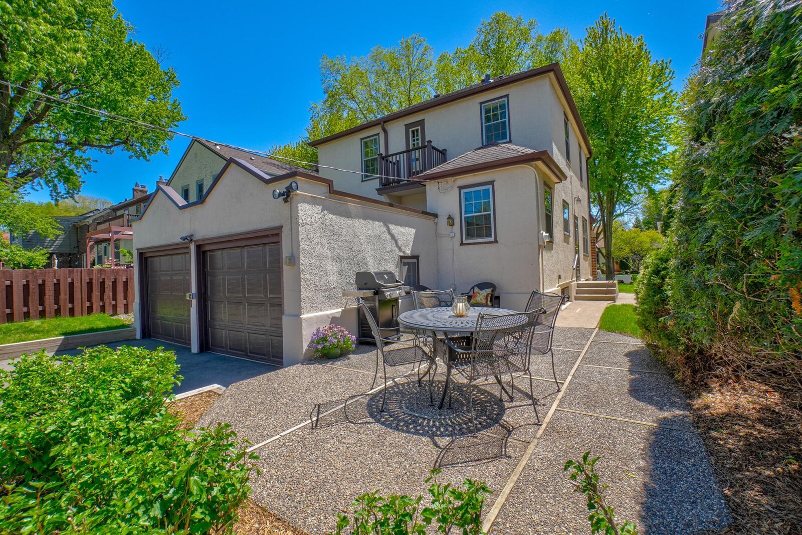 Property Photo:  1745 Eleanor Avenue  MN 55116 