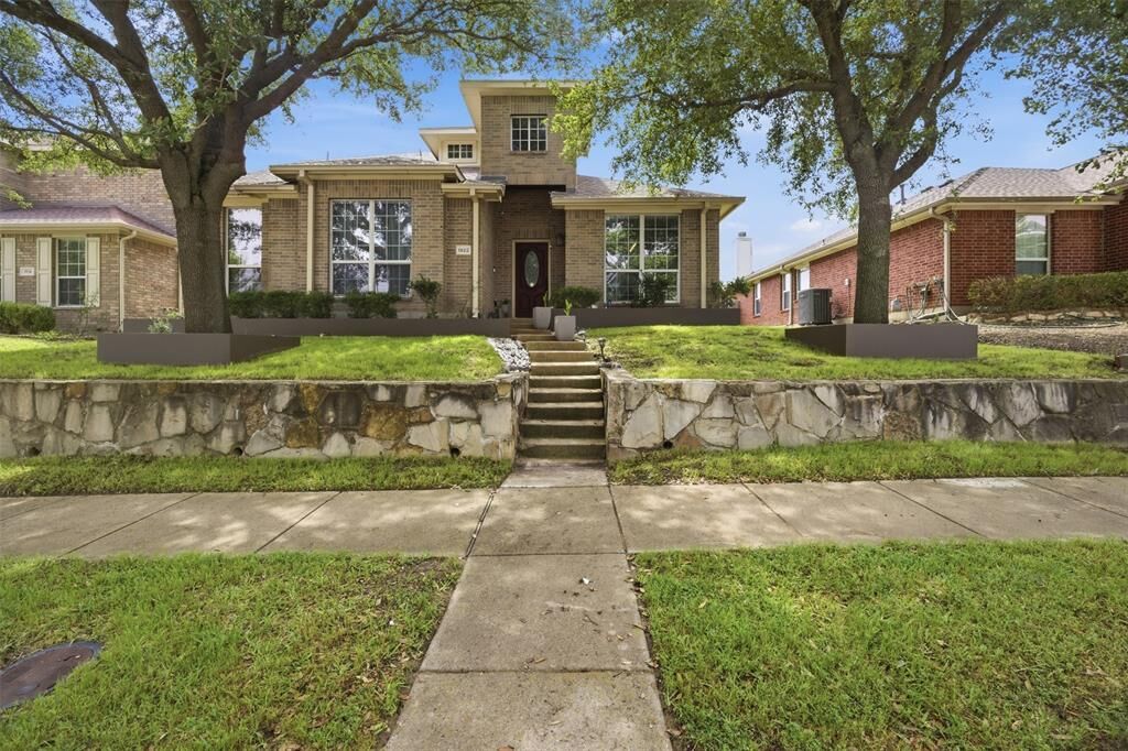 Property Photo: 1922 Rustic Creek Drive TX 75040