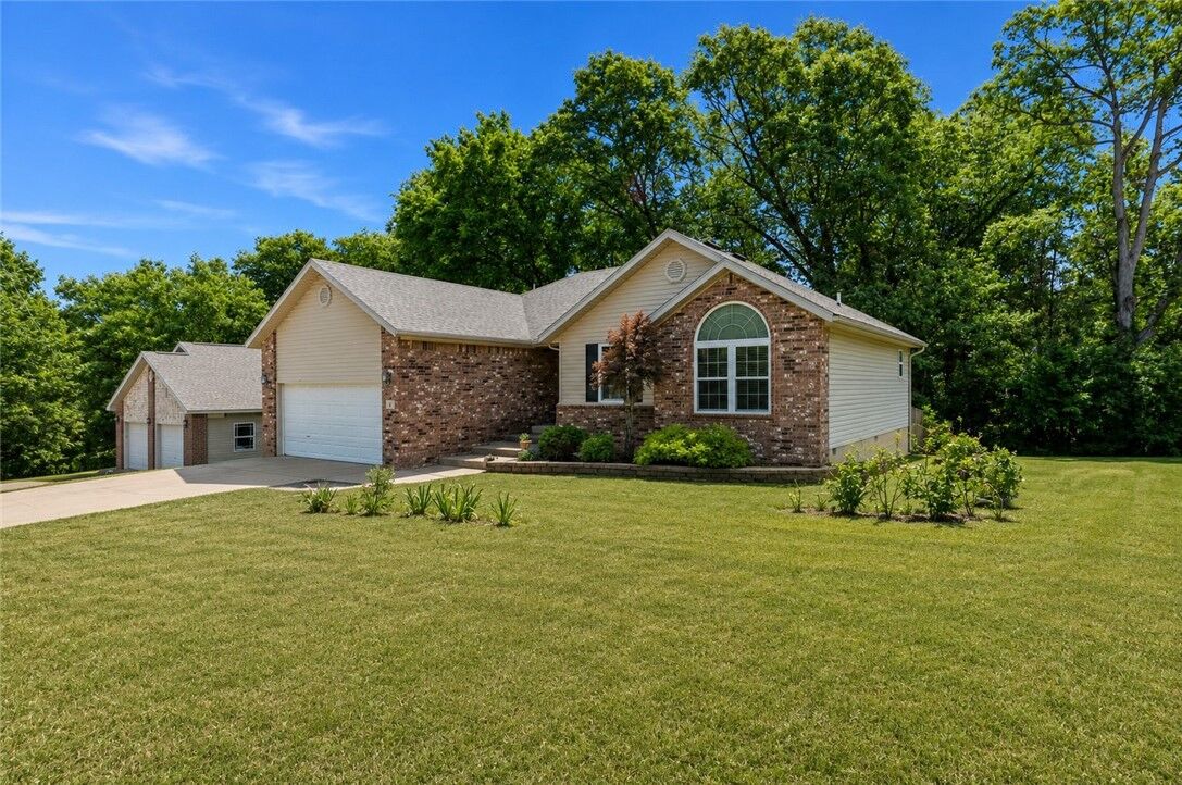 Property Photo:  2 Mills Drive  AR 72714 