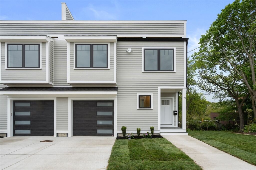 Property Photo:  71 Mystic St 71  MA 02474 