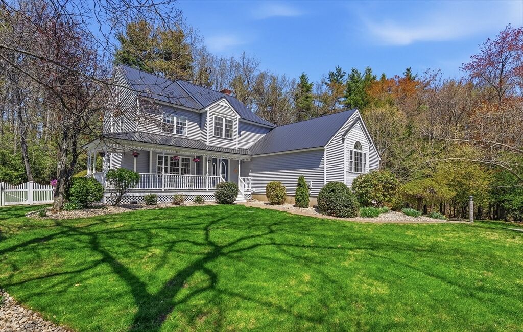 Property Photo:  51 Ellyson Ave  NH 03826 