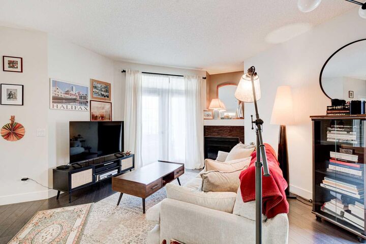 Photo de la propriété:  527 15 Avenue SW 213  AB T2R 1R5 