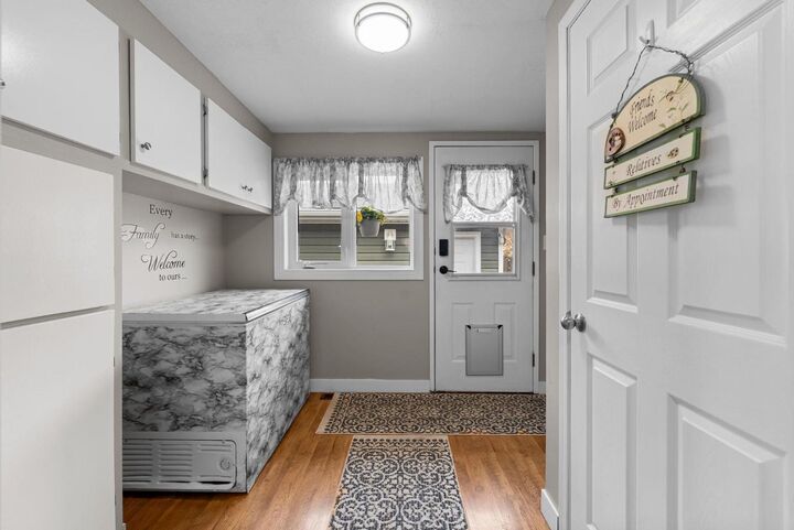 Property Photo:  4809 55 Avenue  AB T4V 4J6 