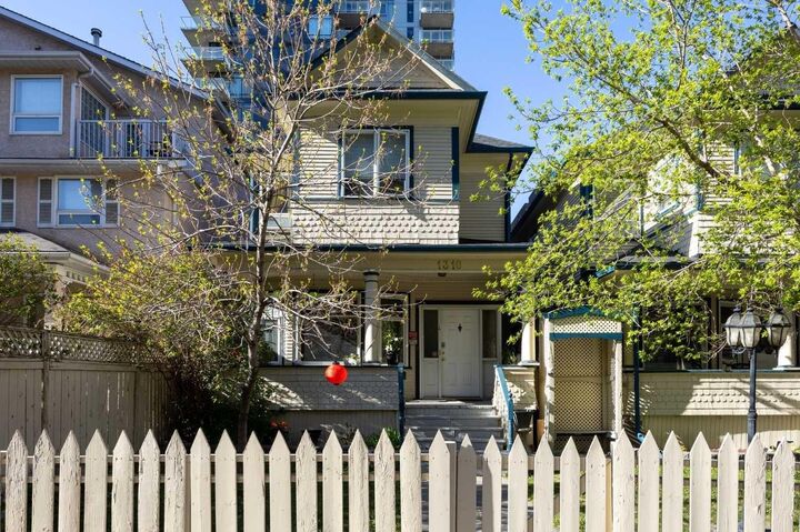 1316 15 Avenue SW — photo 1