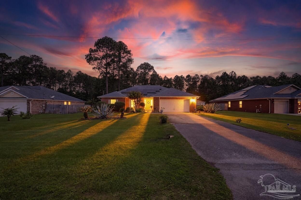 Property Photo: 7654 Manatee St FL 32566
