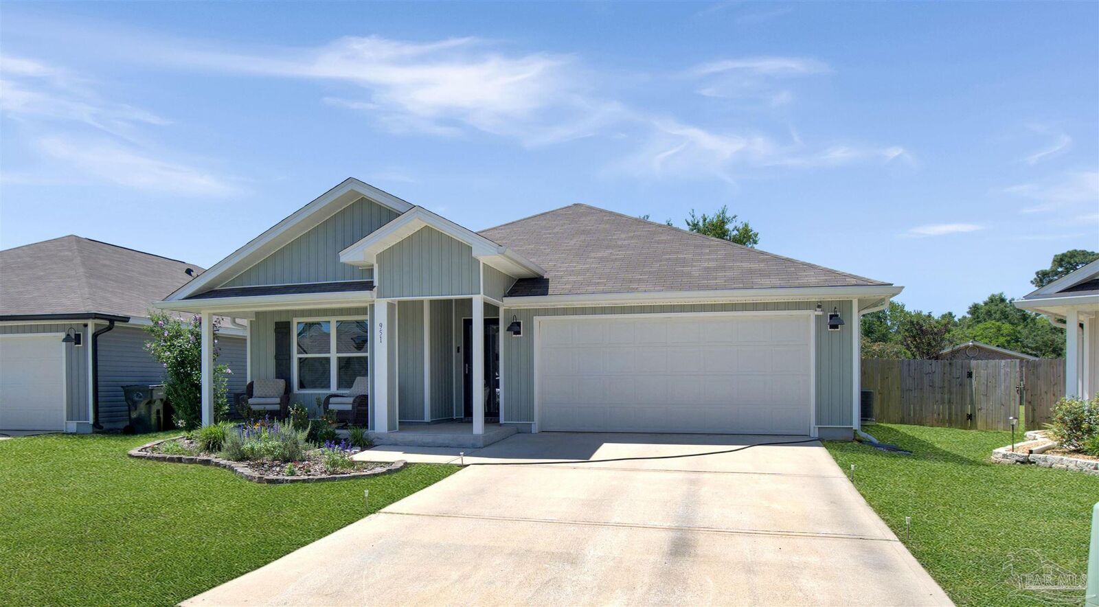 Property Photo:  951 Lovebird Ct  FL 32534 