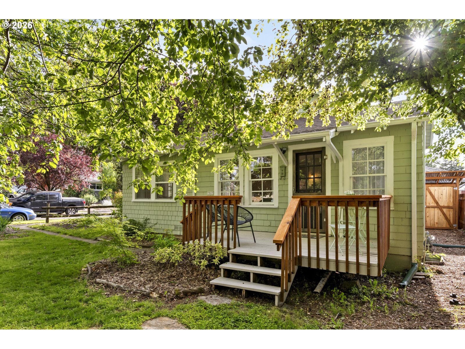 Property Photo:  7905 N Seward Ave  OR 97217 