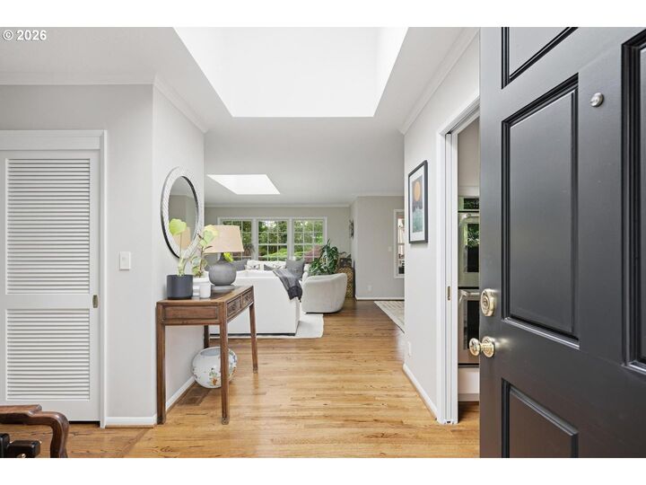 Property Photo:  10465 SW Hawthorne Ln  OR 97225 