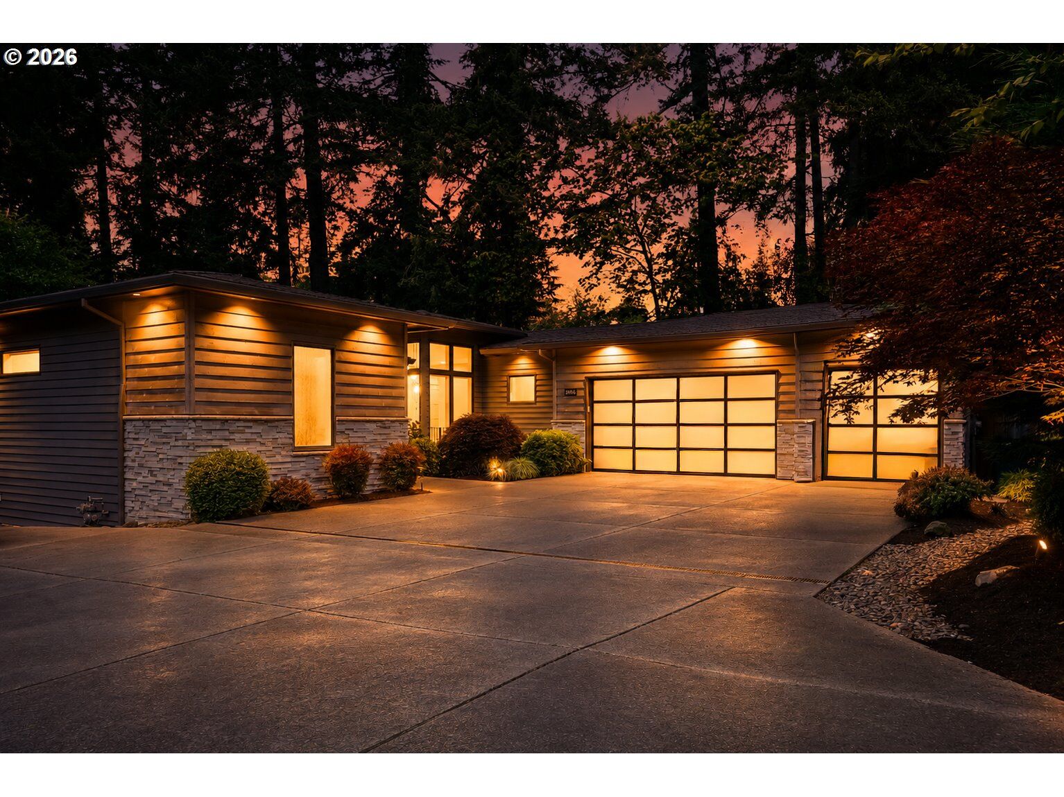 Property Photo: 18965 Pilkington Rd OR 97035