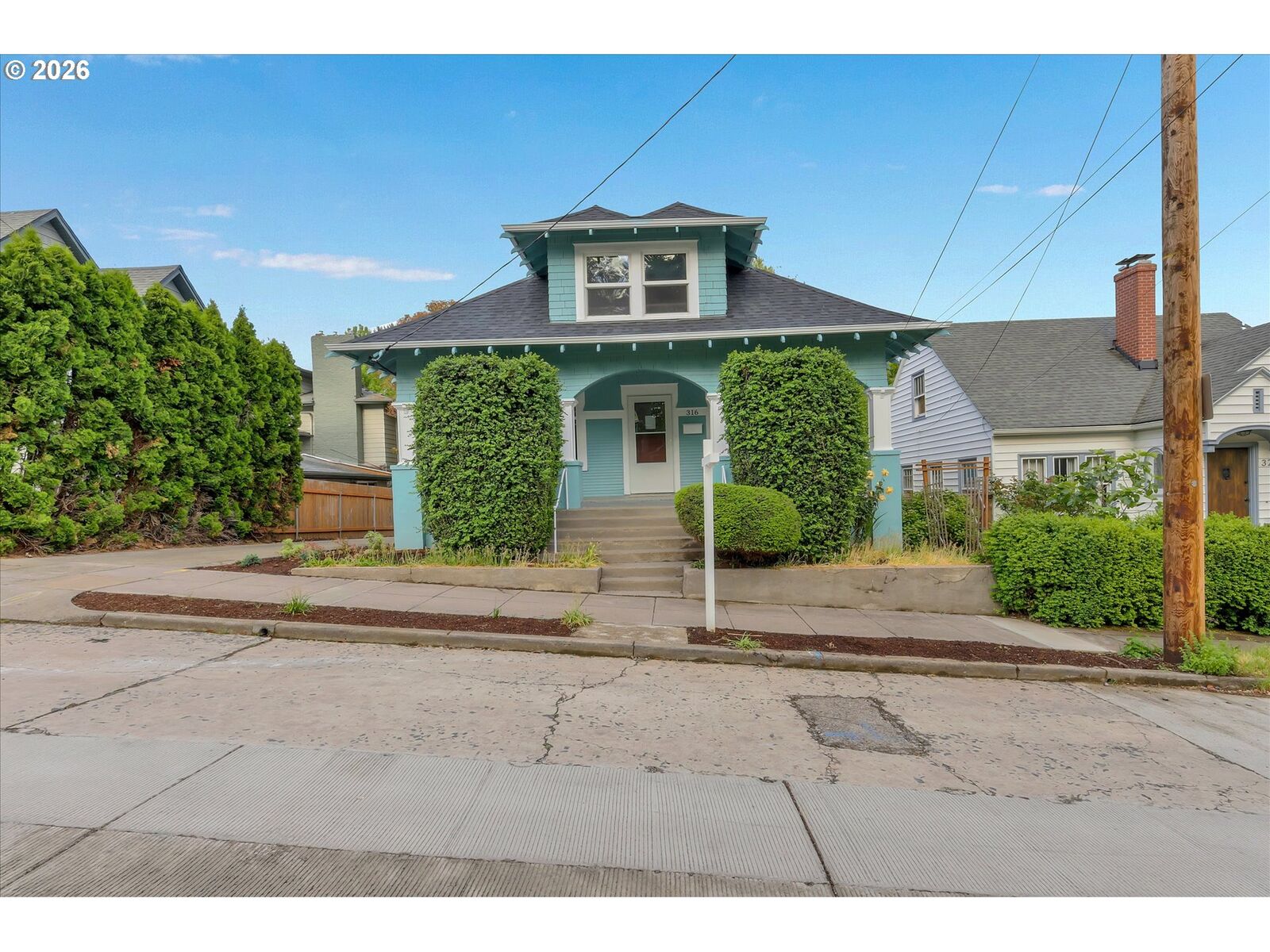 Property Photo:  316 SE 31st Ave  OR 97214 