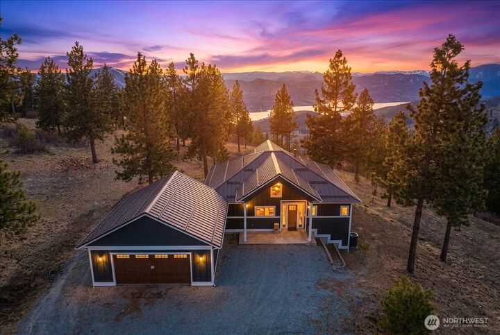 Property Photo: 1114 Blazing Star Lane WA 98816