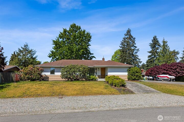 Property Photo:  14205  11th Avenue SW  WA 98166 