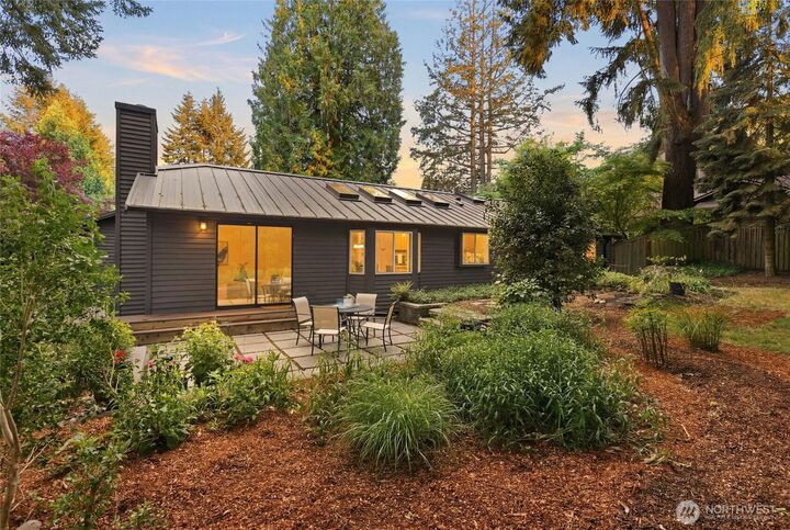 Property Photo:  13038 NE 184th Place  WA 98011 