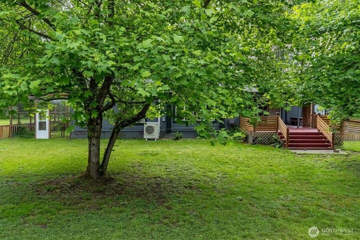 Property Photo: 155 Rivendell Lane WA 98626