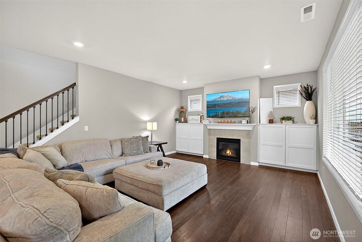 Property Photo: 18506 128th Avenue Ct E WA 98374