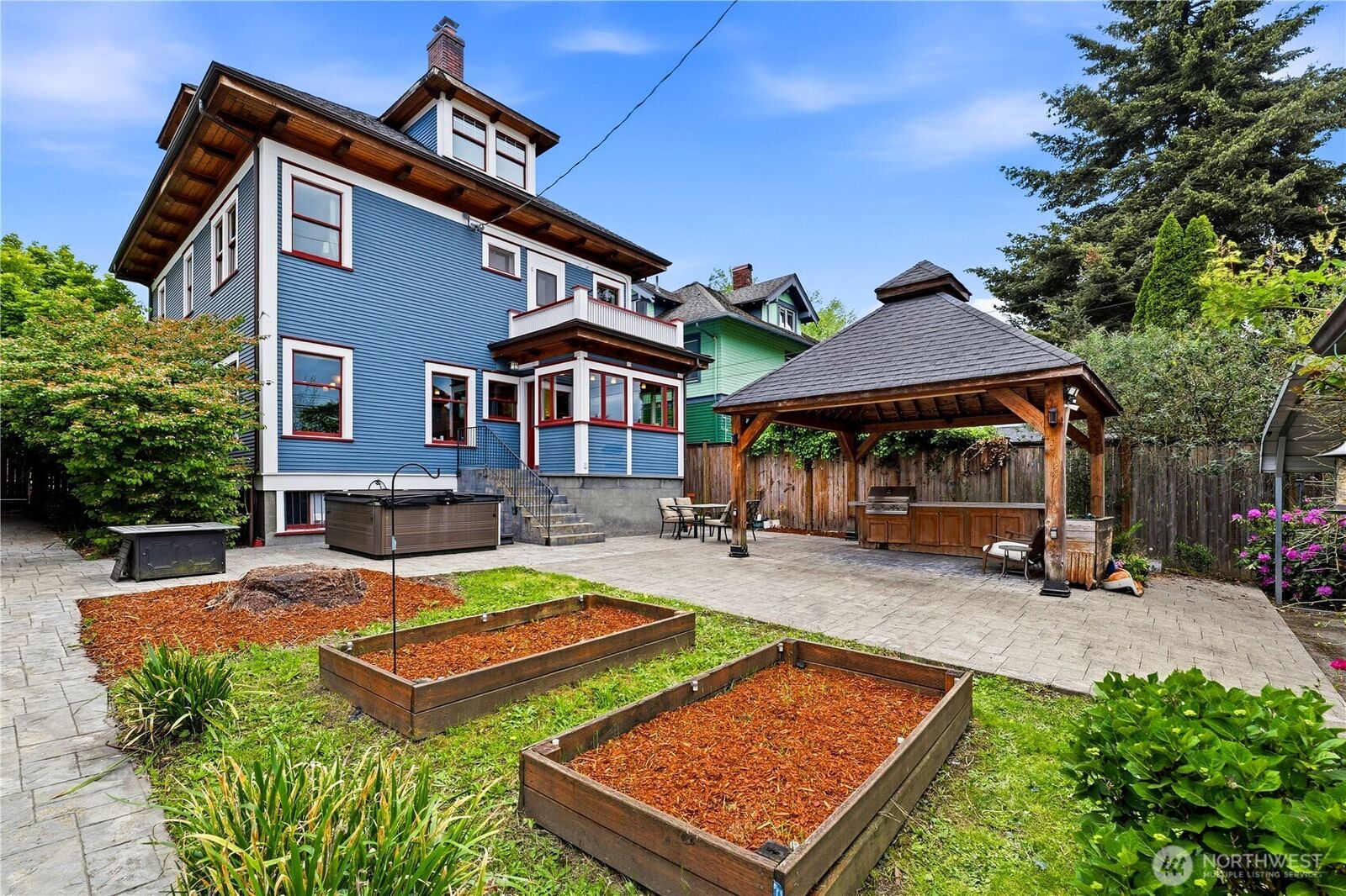 Property Photo:  407 N J Street  WA 98403 