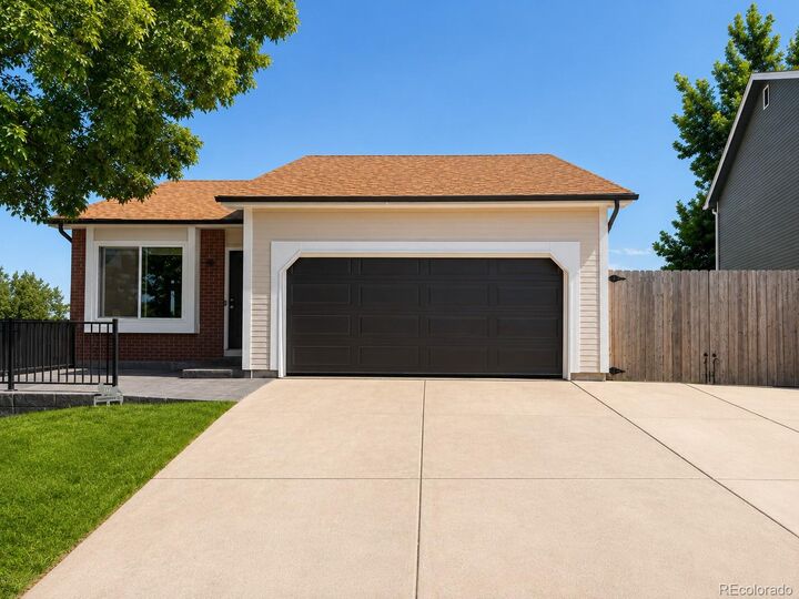 Property Photo:  392 Eisenhower Drive  CO 80027 