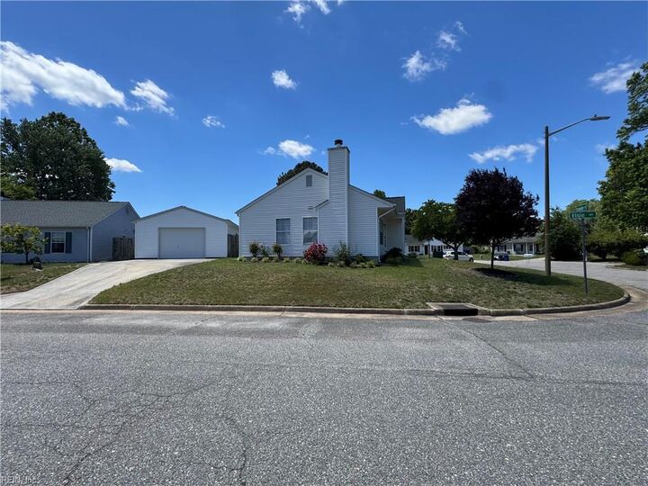 Property Photo: 822 Estelle Ct VA 23608