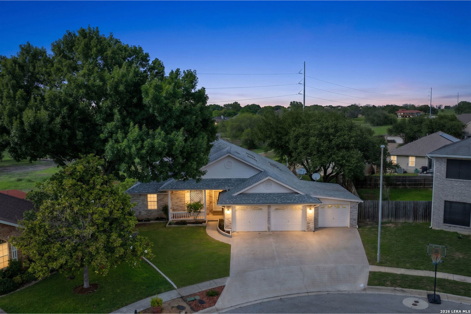 Property Photo:  3421 Sherwin Dr  TX 78108 