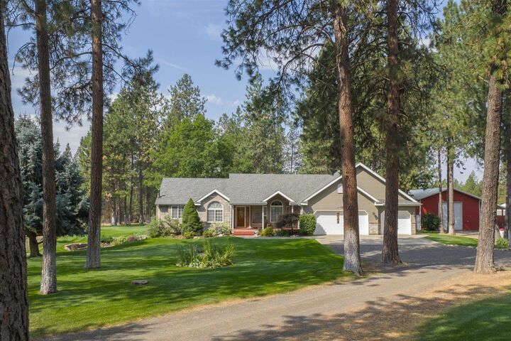 Property Photo:  19505 N Newport Rd  WA 99005 