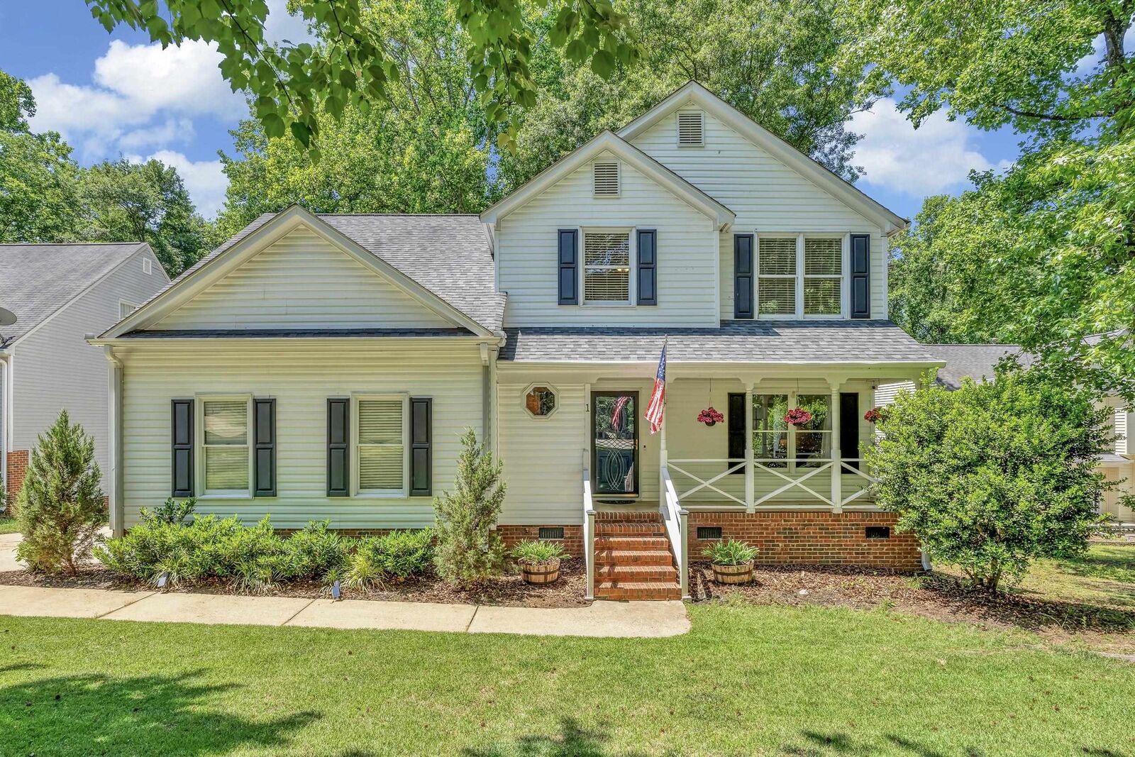 Property Photo:  1 Indian Laurel Court  SC 29680 