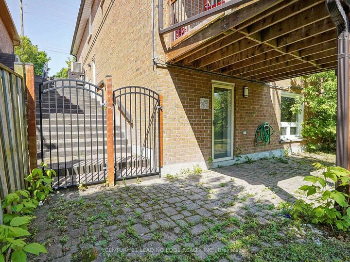 Property Photo:  61 Garden Street Lower  ON L1N 9E7 